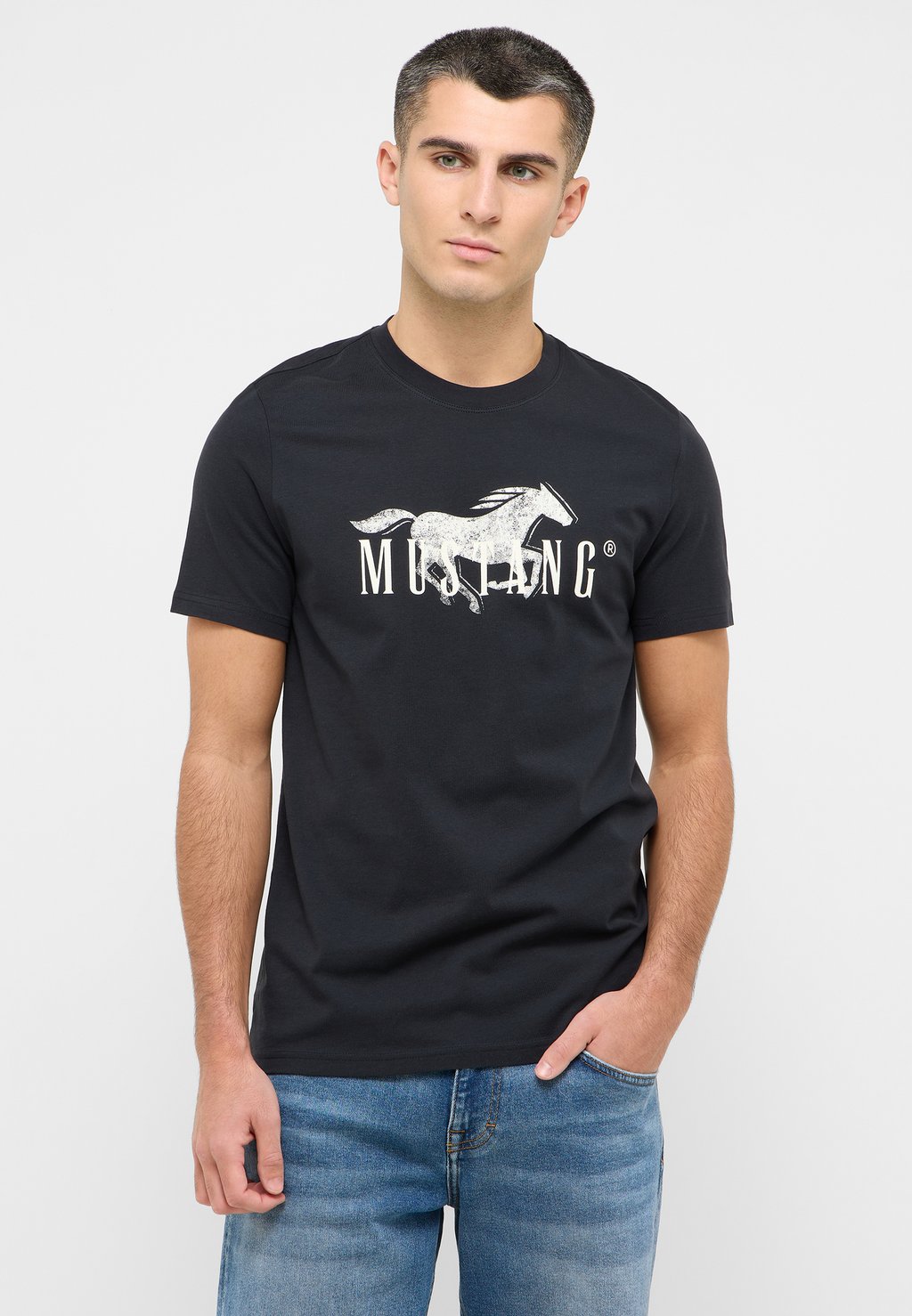 

Футболка с принтом Mustang, черный