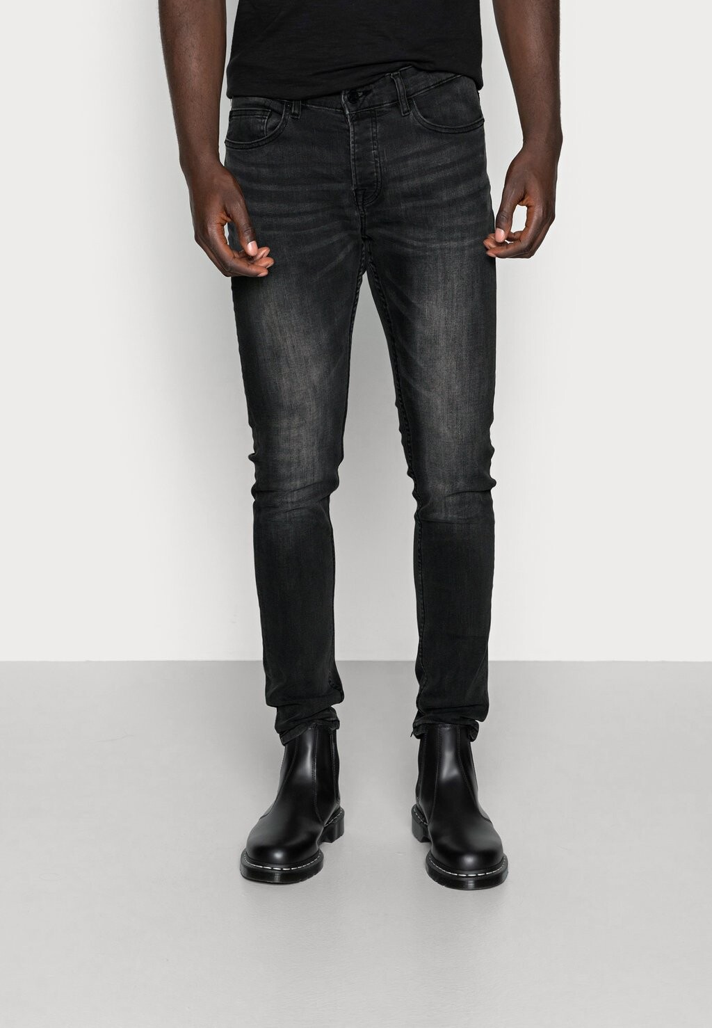 

Джинсы Tapered Fit ONSLOOM BLACK WASHED Only & Sons, черный деним