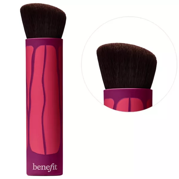 

Кисть для бронзатора Hoola Wavemaker Benefit Cosmetics