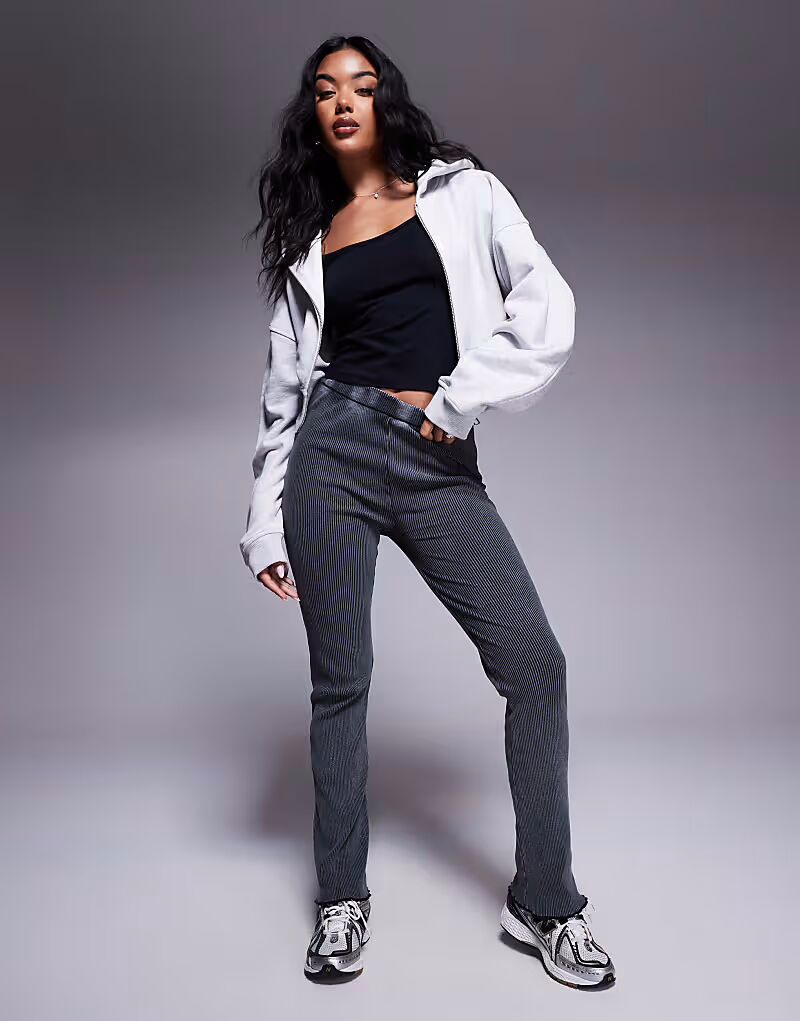 

Расклешенные брюки River Island с высокой талией, темно-серого цвета