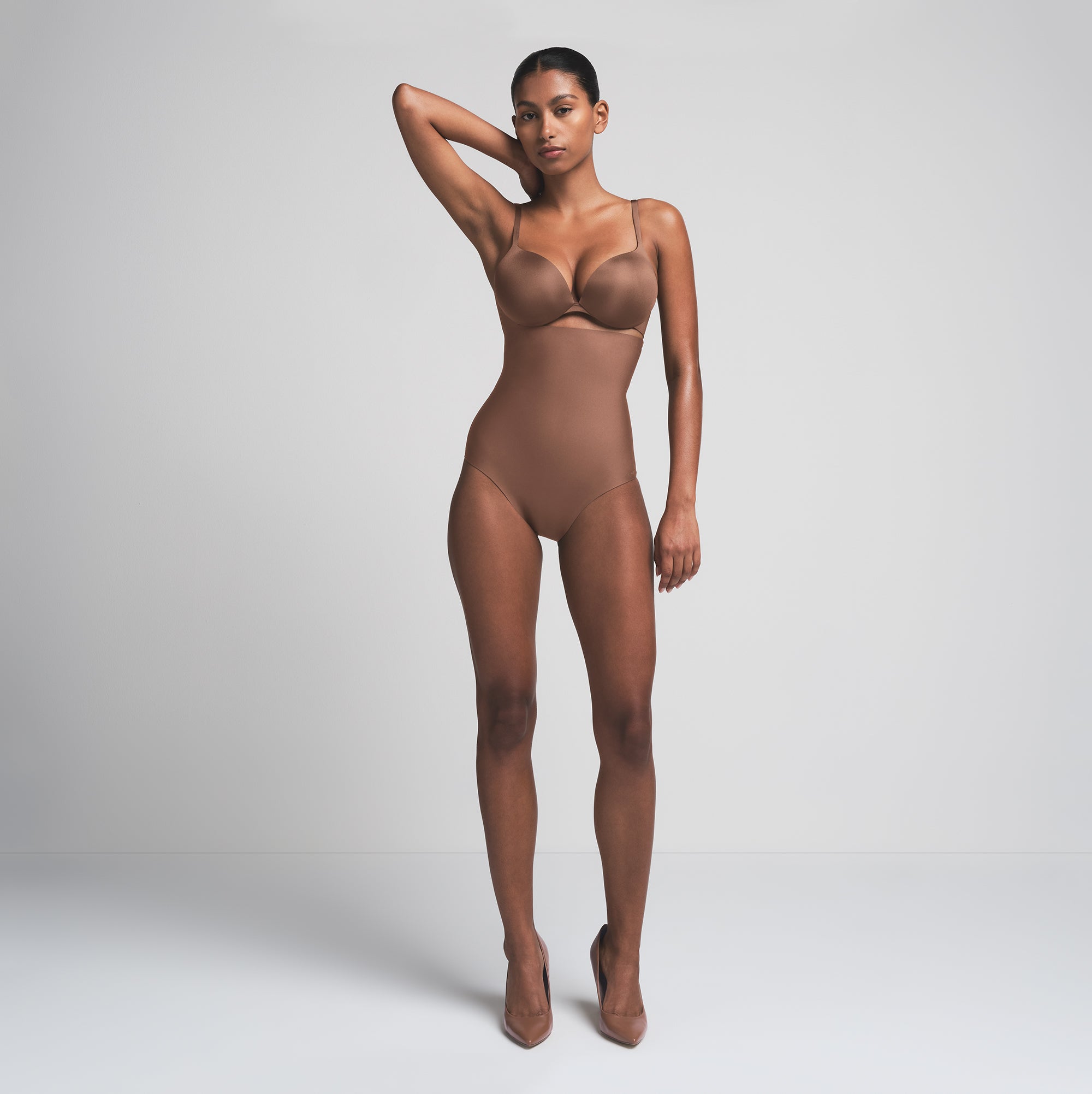 

Трусы Core Sculpt с высокой талией SKIMS, цвет jasper