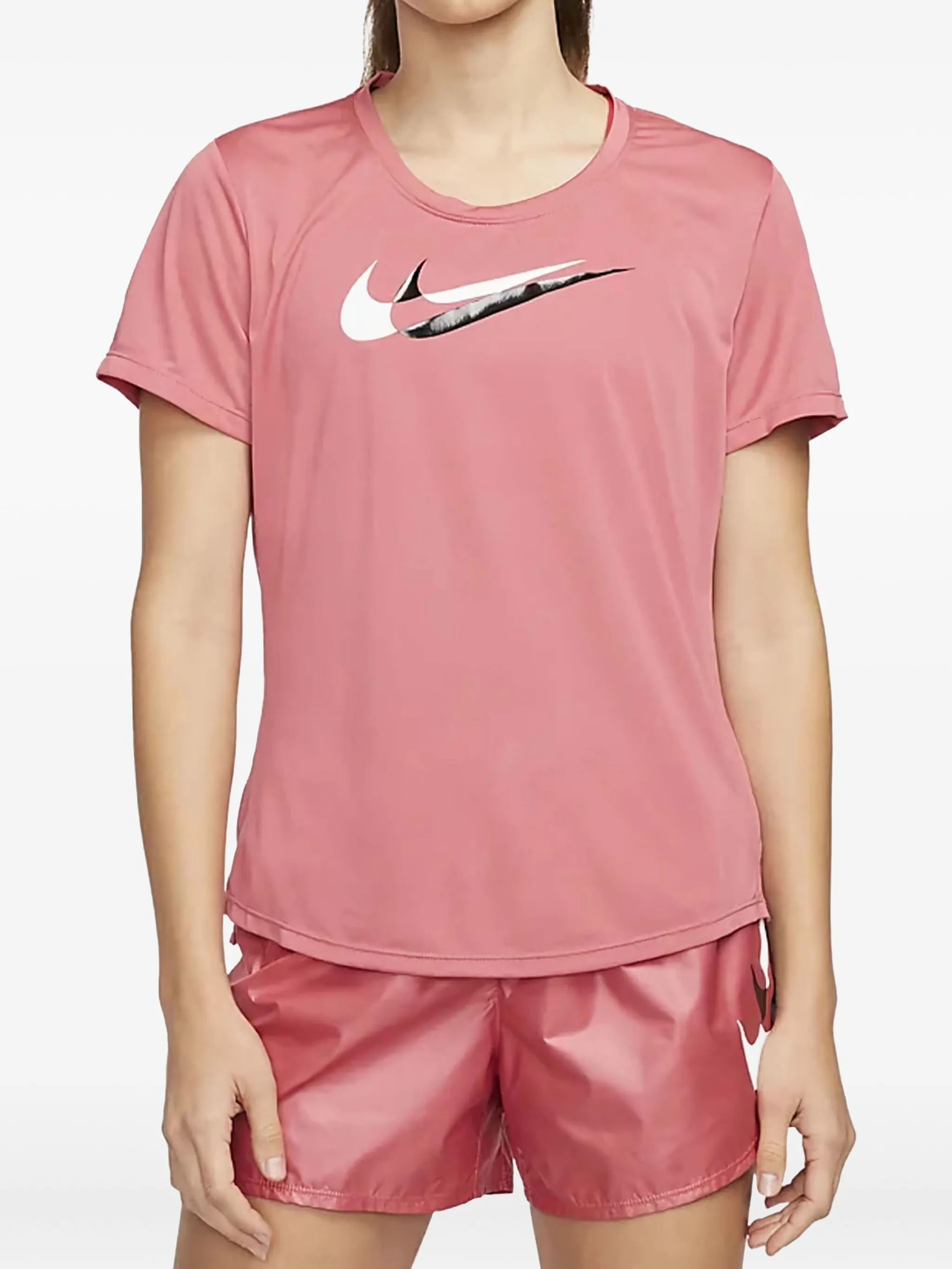 

Футболка Dri-FIT Swoosh Nike, розовый