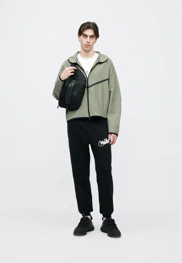 Куртка летняя Nike Sportswear, серебристо-шалфейный/черный — фото 3