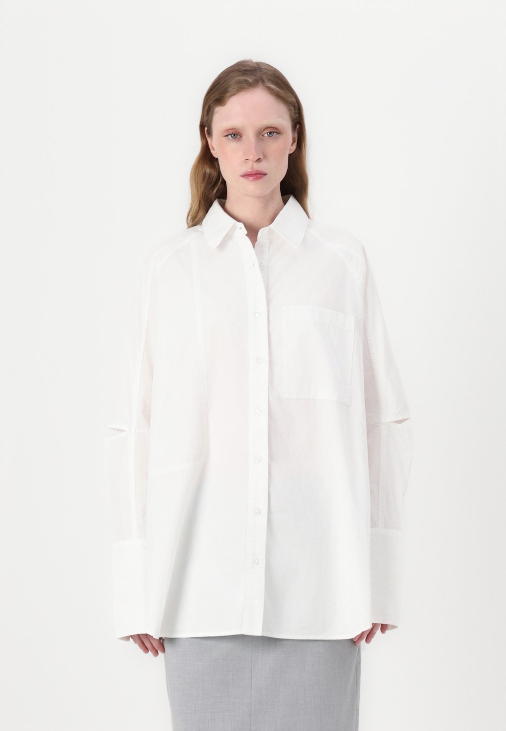 

Блузка на пуговицах DIBELLA BLOCK OVERSIZE SHIRT BLANCHE, белый