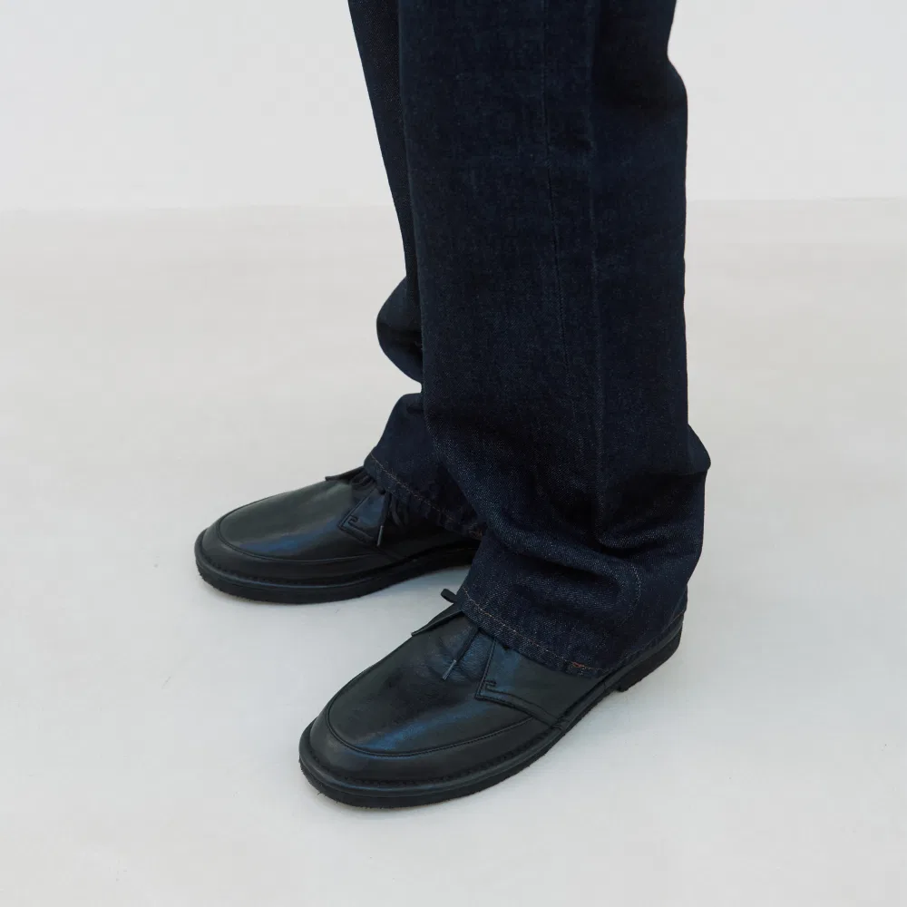 Мужские дезерты Lowe Desert Boots мягкого чёрного цвета от Atelier De Lumen