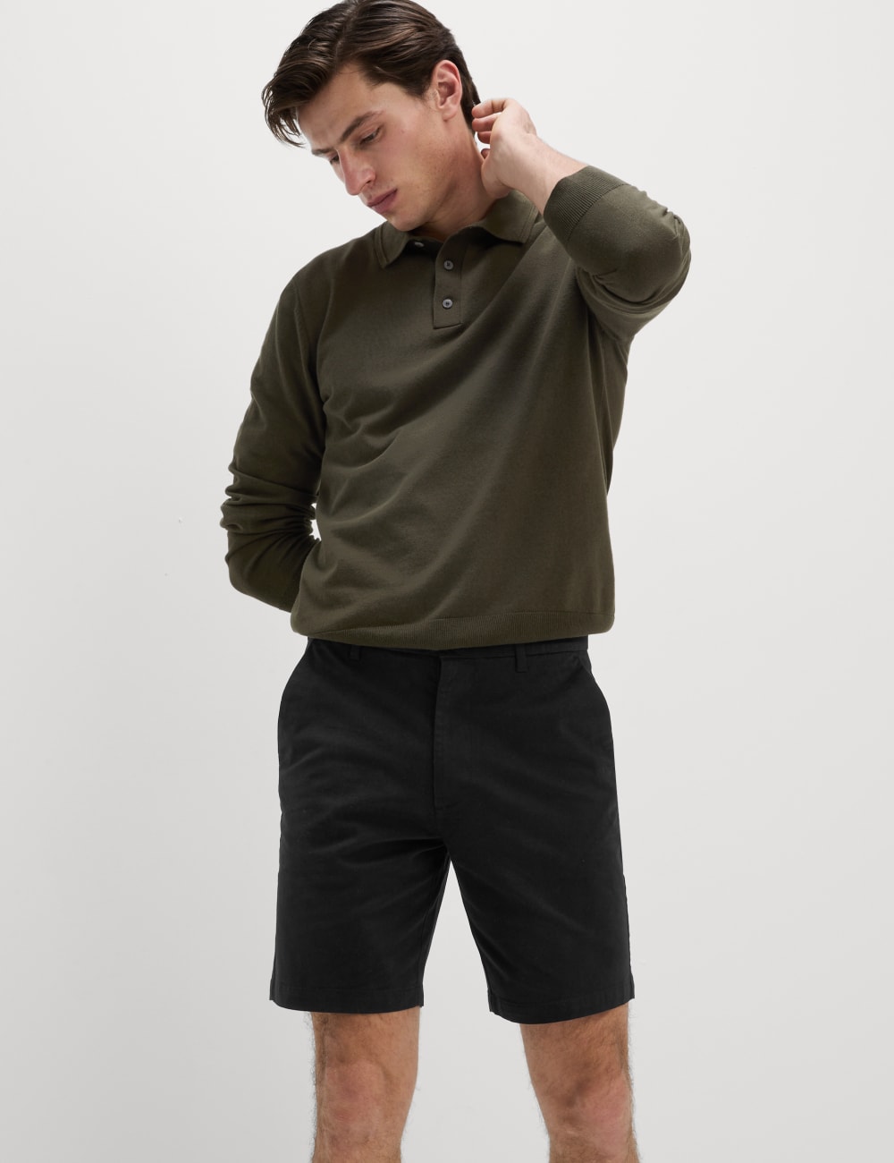

Эластичные шорты-чиносы Regular Fit Marks & Spencer, черный