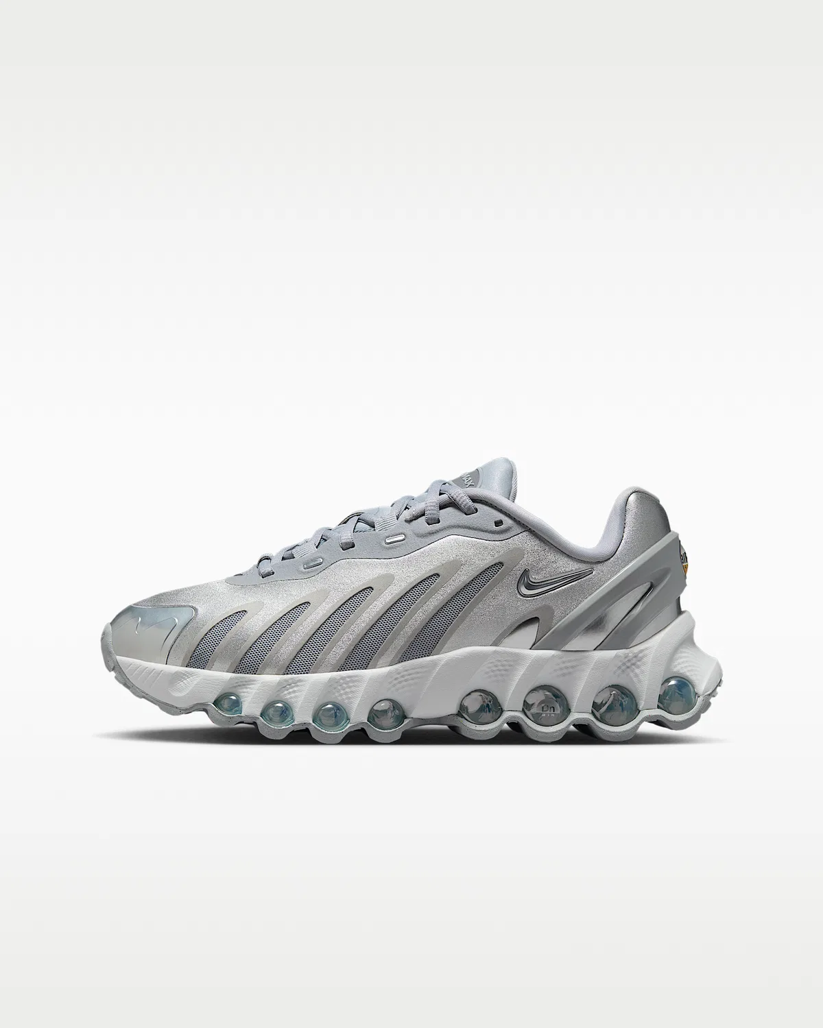 Кроссовки для старших детей Nike Air Max Dn8, Wolf Grey/Off White/Off White/Metallic Silver
