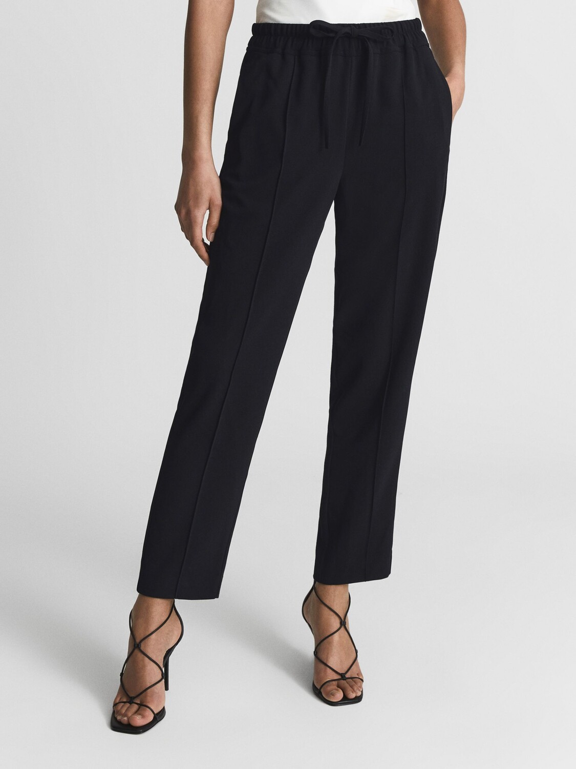 

Укороченные брюки Reiss Hailey, темно-черные, Черный, Укороченные брюки Reiss Hailey, темно-черные