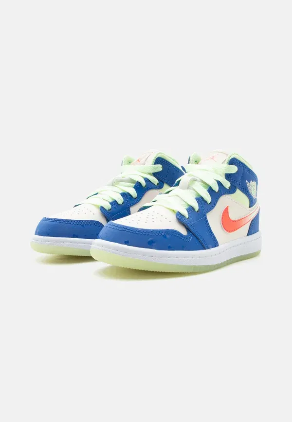 Кроссовки высокие Jordan 1 Mid SE High Top, цвет игровой королевский/бледно-слоновая кость/едва заметный вольт/инфракрасный/белый — фото 2