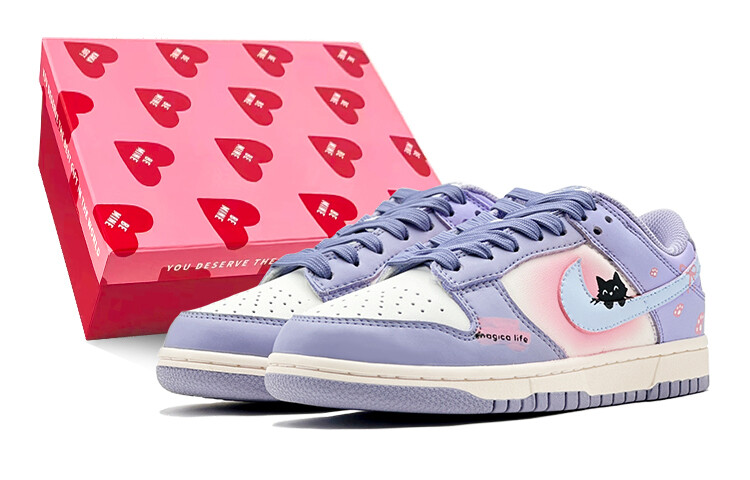 

Кроссовки Nike Dunk Skateboarding Shoes Women's Low-top Pink, светло-фиолетовый