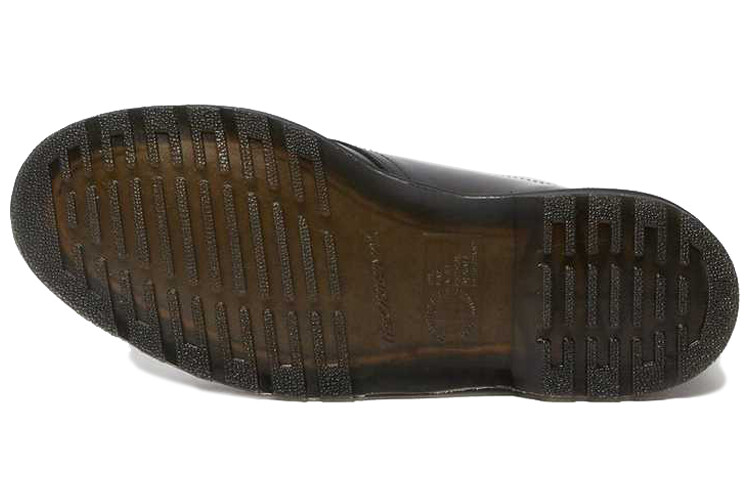 Женская повседневная обувь унисекс черного цвета Dr.Martens — фото 4