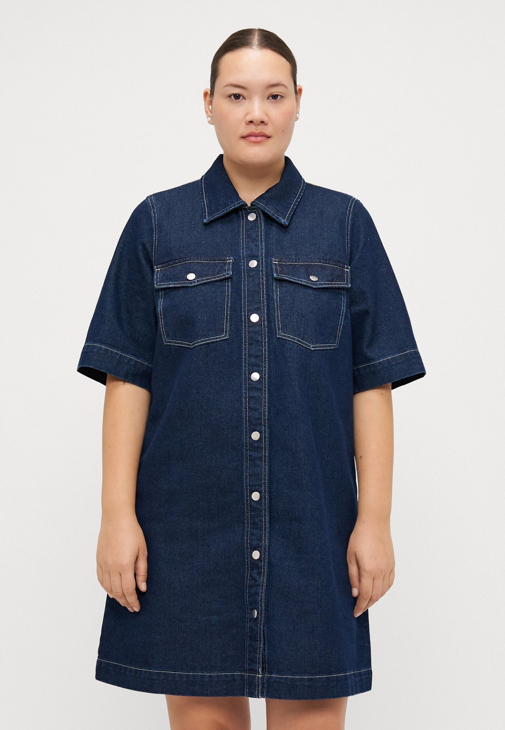 

Джинсовое платье VMCFENJA 2/4 SHORT DRESS Vero Moda Curve, синий