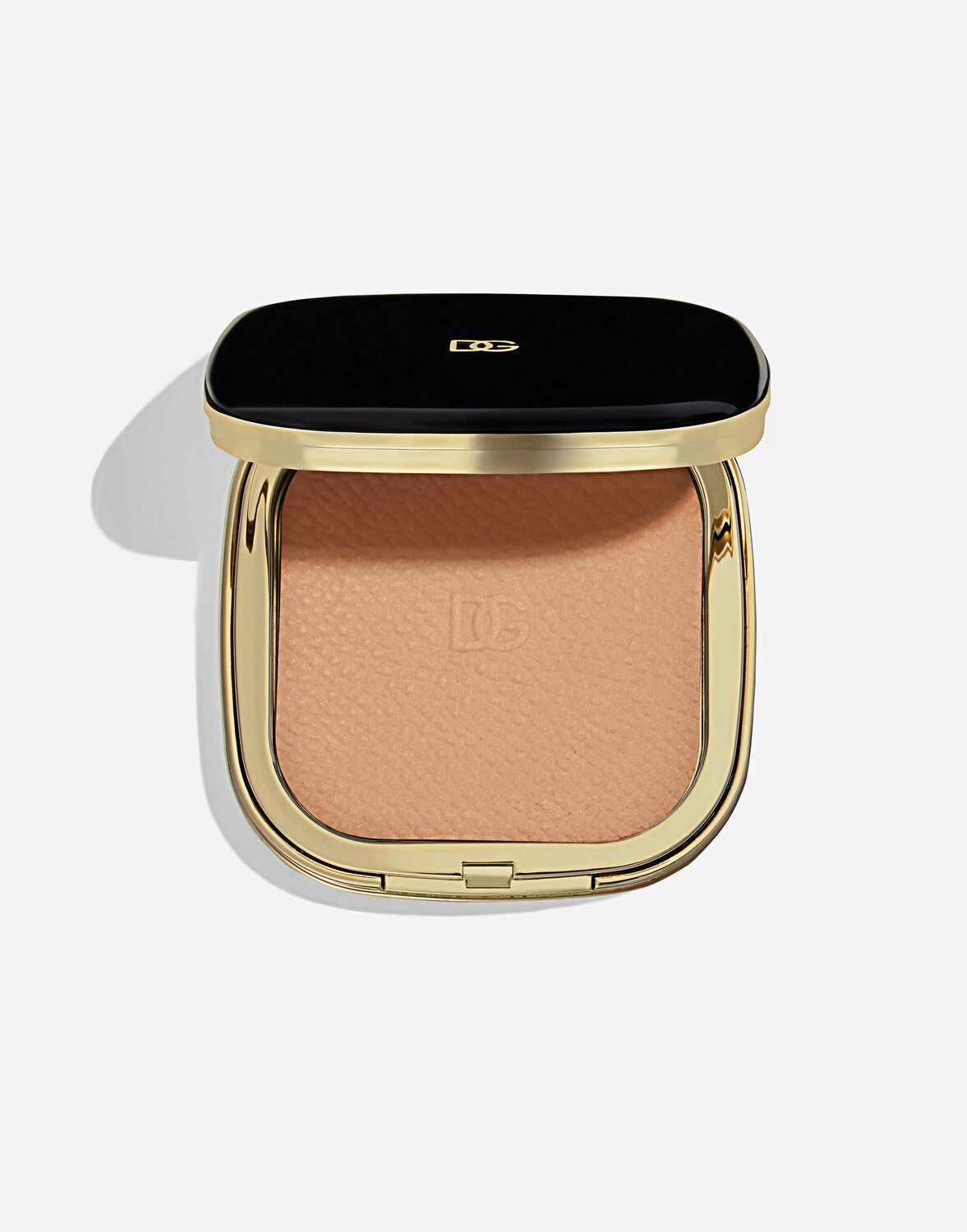 

Совпадение для лица и глаз Dolce & Gabbana, 01 светлый