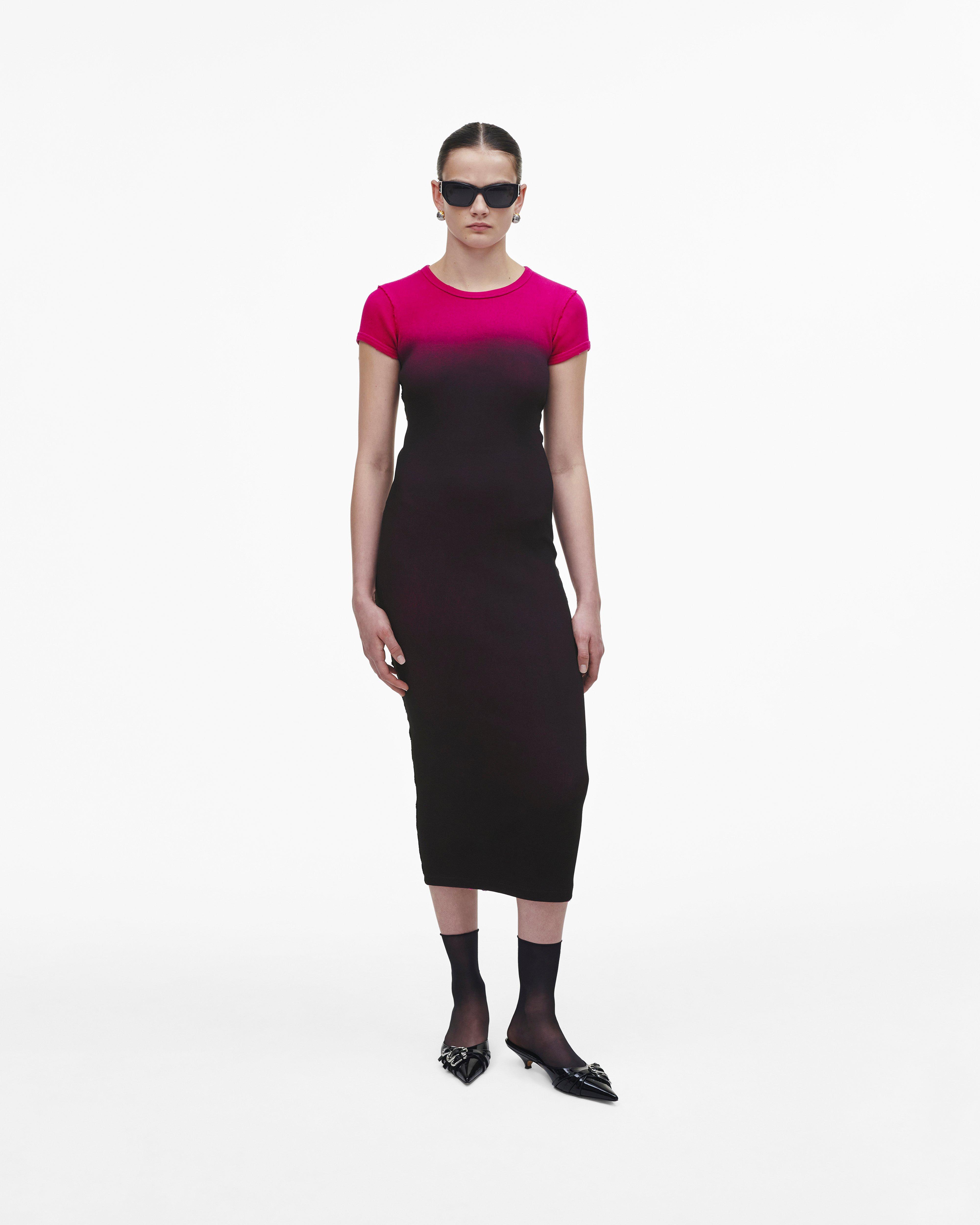 

Платье-футболка с эффектом сечки Ombré Marc Jacobs, черный/розовый