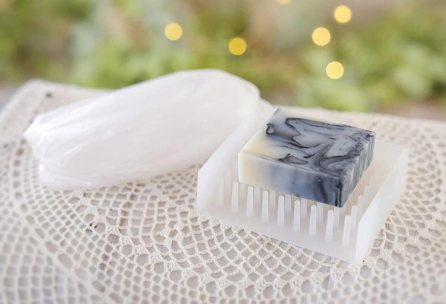 Мыло Miyazaki Unama Black Cat Soap Marble с древесным углем 80 г, 3 шт, Orchid — фото 3