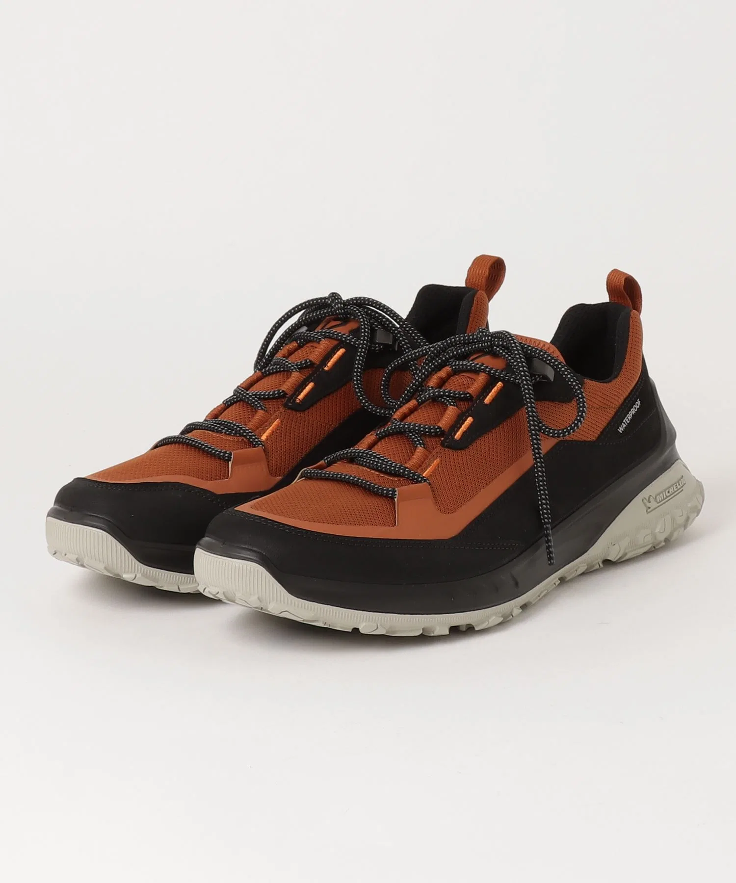 Мужские кроссовки ECCO Ultra Terrain кожаные чёрно-красные