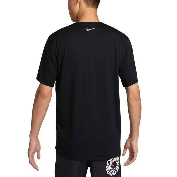 Футболка rise 365 run energy dri fit running t shirt asia sizing Nike, черный — фото 2