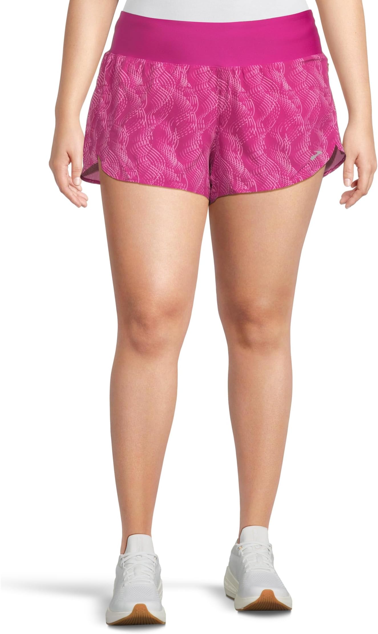 

Шорты Brooks Chaser 3" Shorts 2.0, цвет Magenta Aqueous