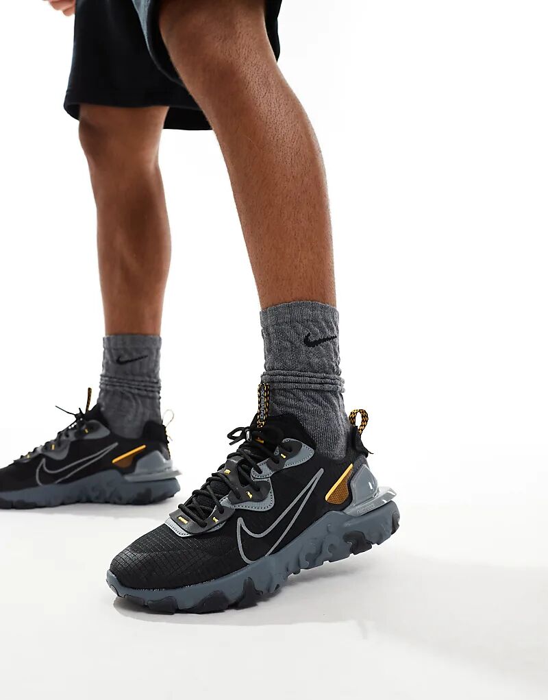 

Кроссовки React Vision SC черного, серого и оранжевого цветов Nike