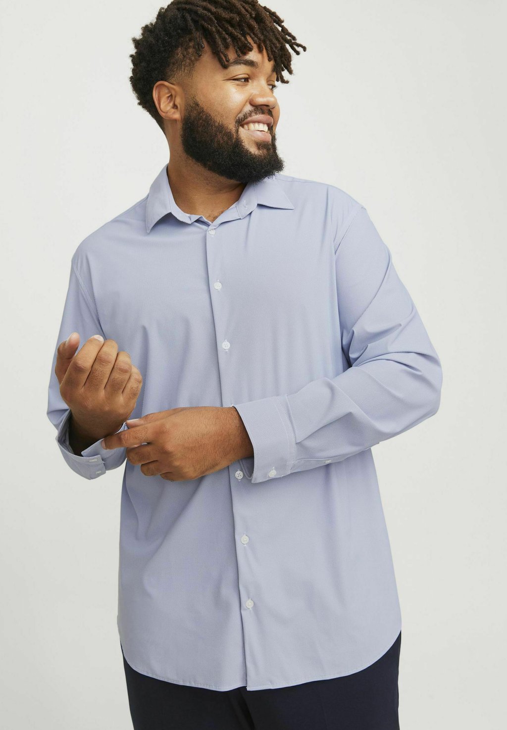 

Официальная рубашка PLUS SIZE LOOSE FIT Jack & Jones, темно-синий