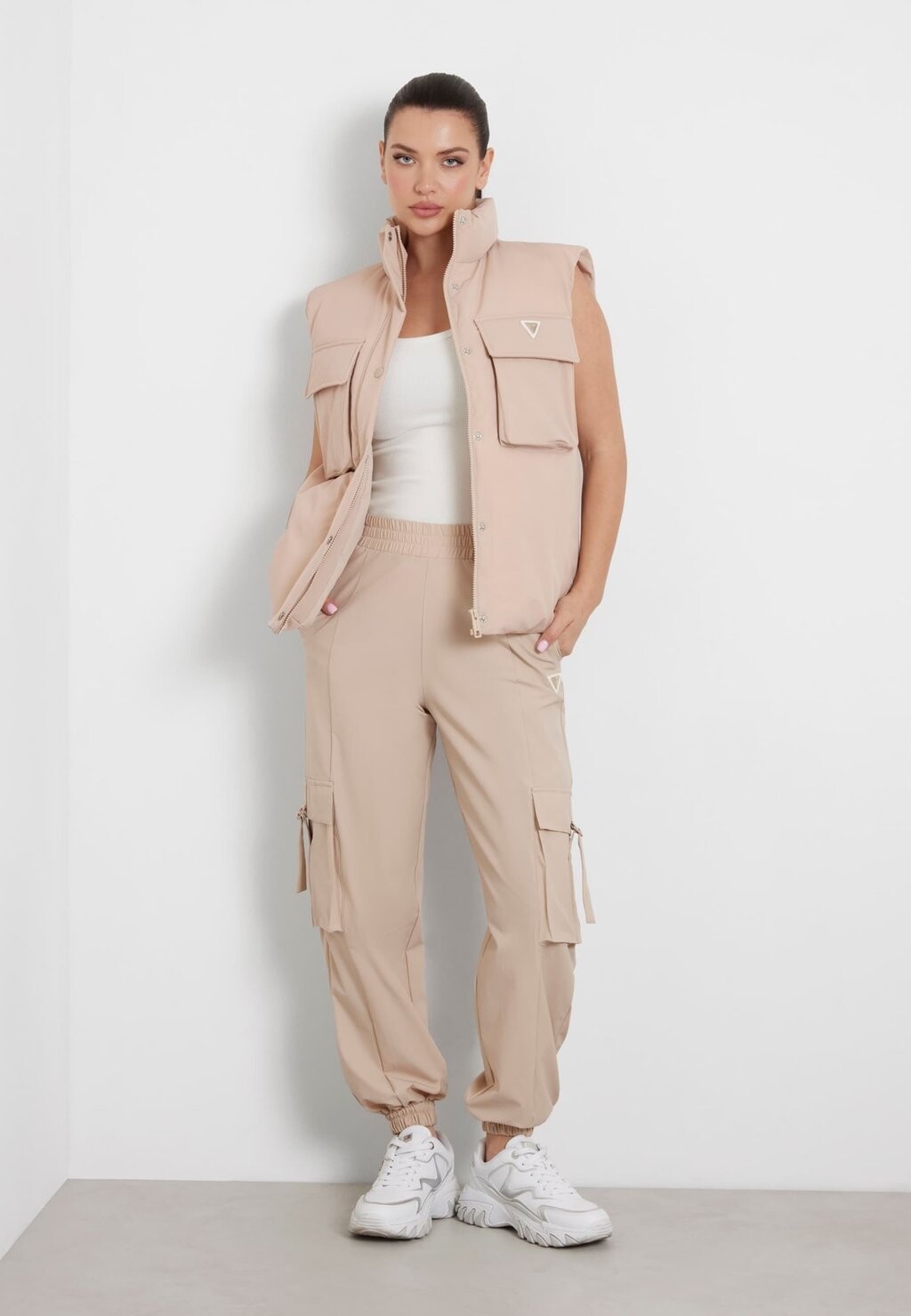 

Брюки-карго MID WAIST Guess, бежевый