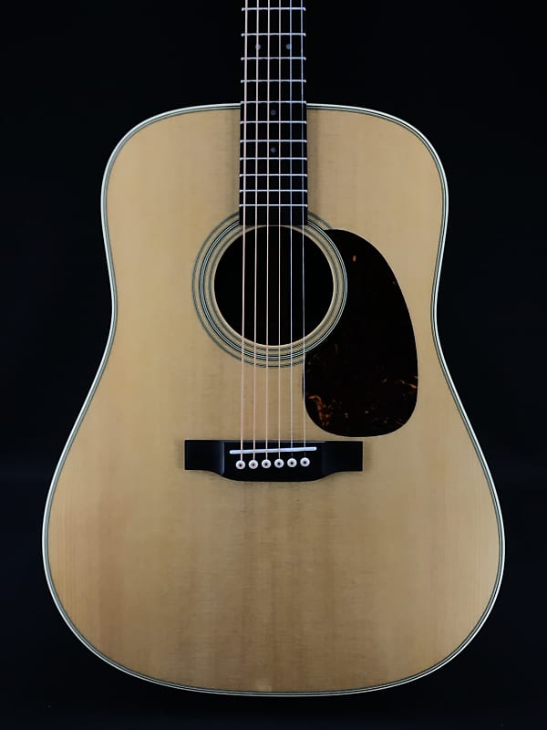 

Акустическая гитара Martin Standard Series D-28 Rosewood Dreadnought