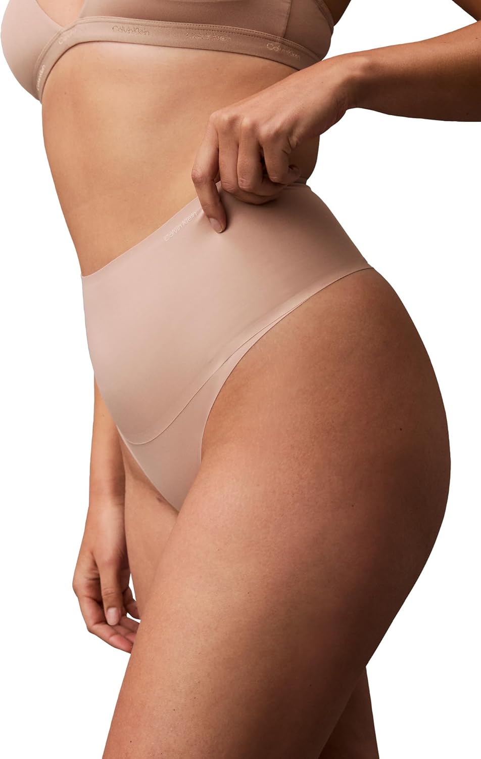 Утягивающие трусики-стринги Calvin Klein Women's Shapewear Second Skin с высокой талией, Cedar — фото 3