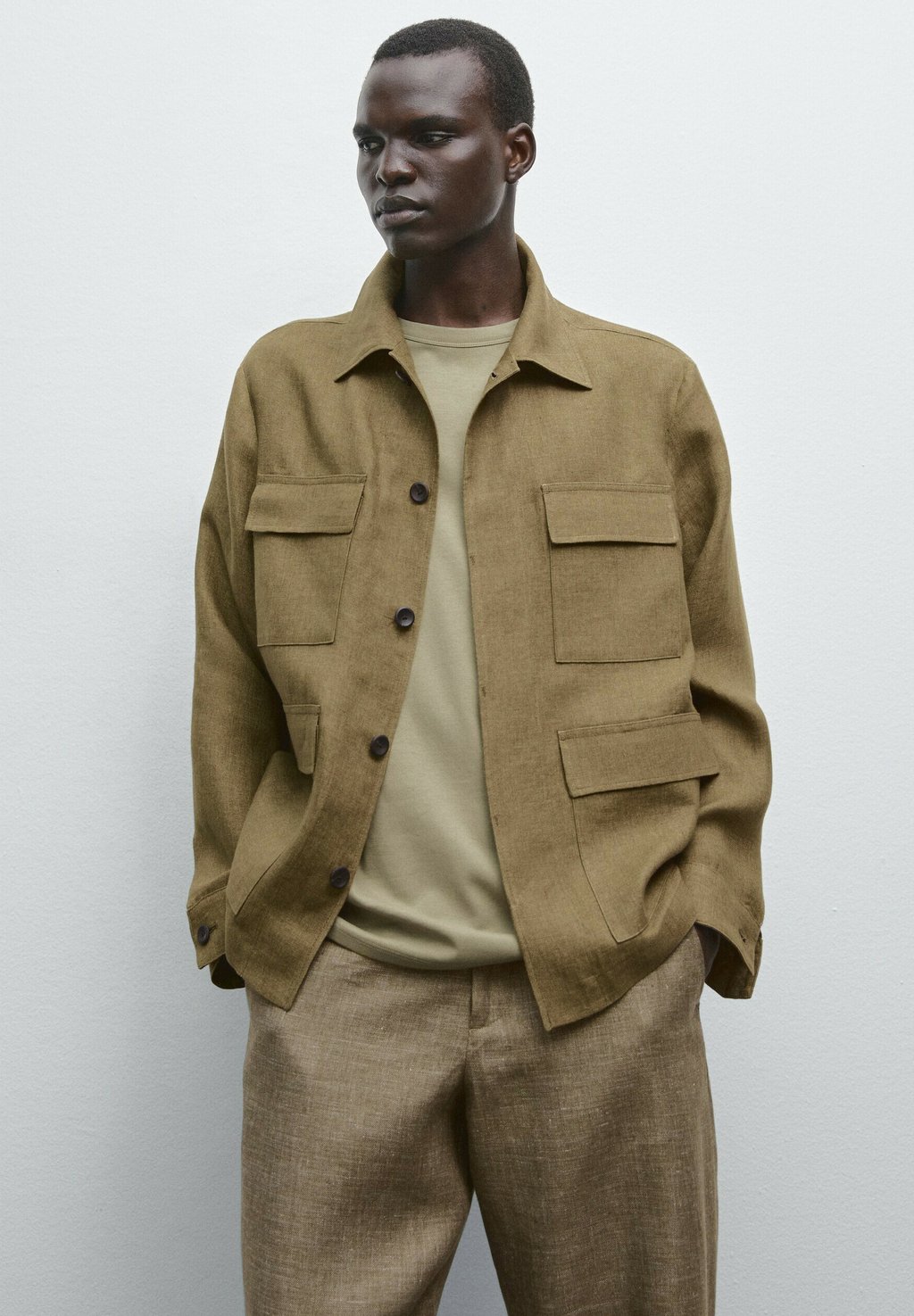 

Летняя куртка WITH POCKETS Massimo Dutti, зеленый