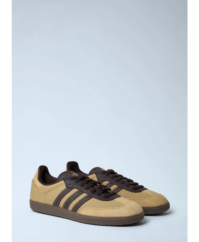 Кроссовки из пони-меха с замшевыми элементами. Adidas, бежевый — фото 2