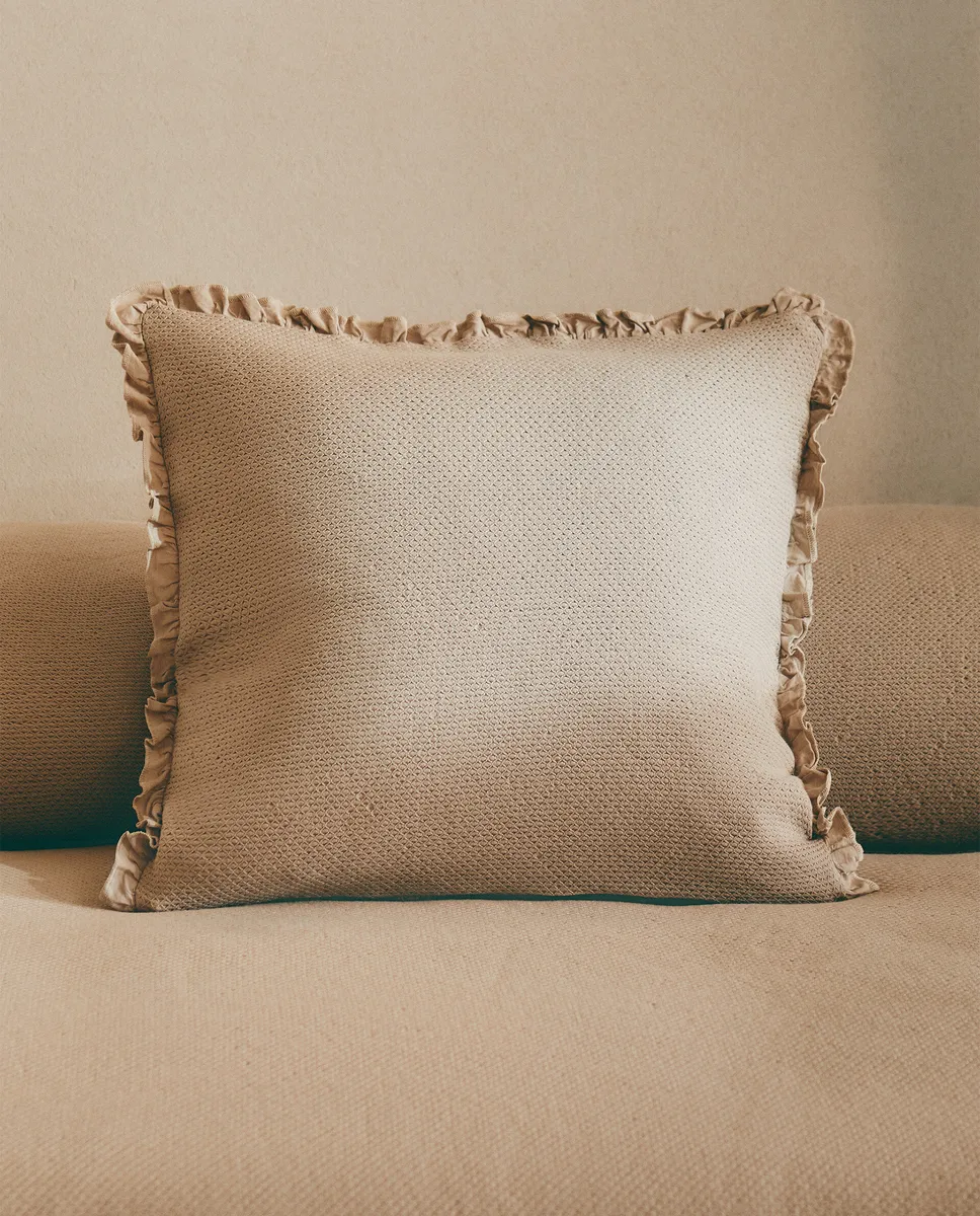 

Детский чехол на подушку с рюшами Zara Home, серый