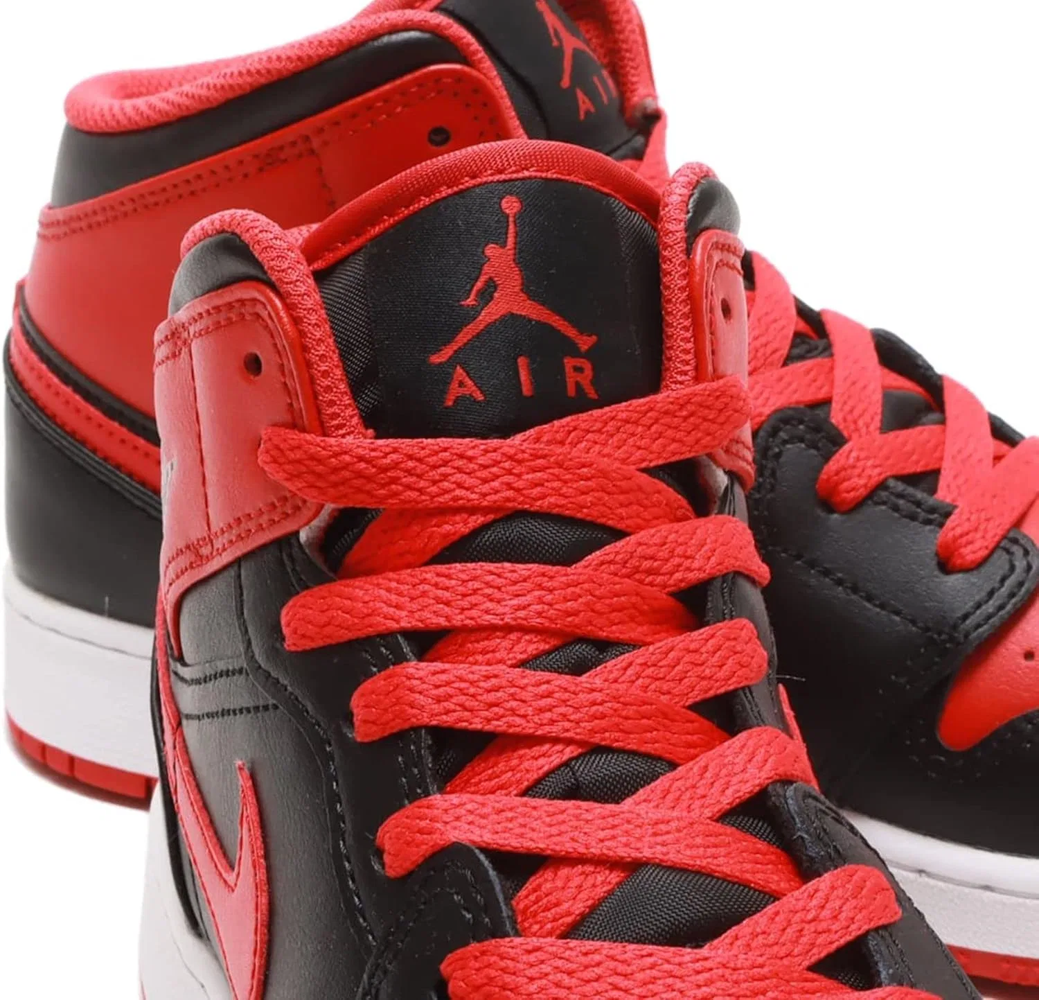 Мужские спортивные повседневные кроссовки Nike Air Jordan 1 Mid Paris, Black Red — фото 3