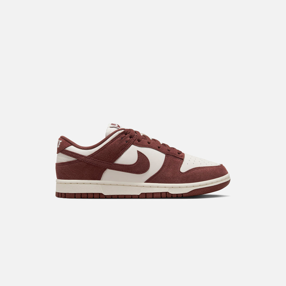 

Кроссовки Nike Dunk Low, цвет Phantom/Red Sepia/Sail/White