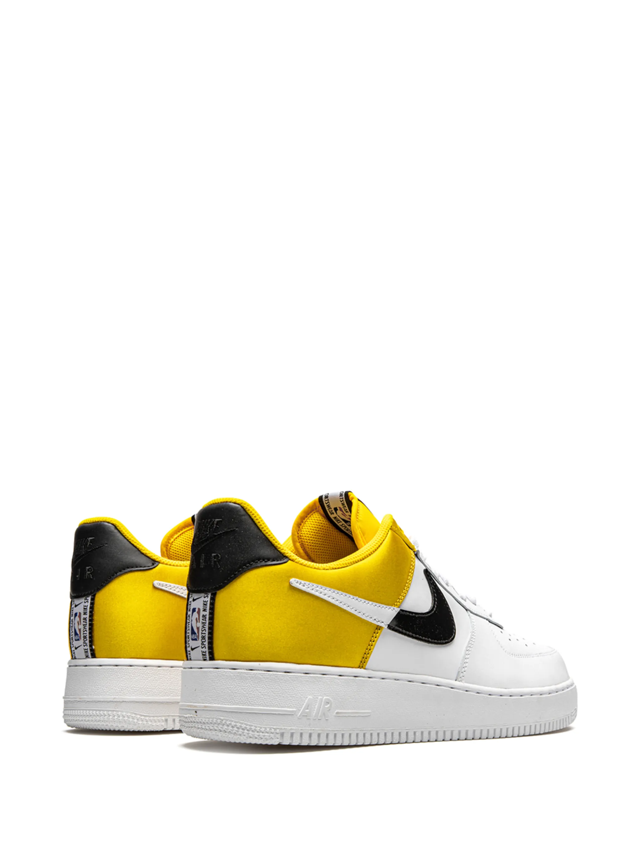 Кроссовки Air Force 1 07 LV8 Nike, белый — фото 3