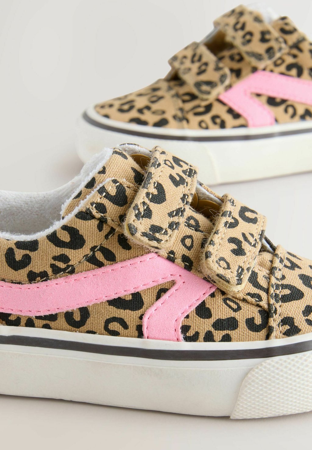 Кроссовки STANDARD FIT-TOUCH FASTEN STRAP PRINTED - Baby shoes Next, коричневый — фото 4