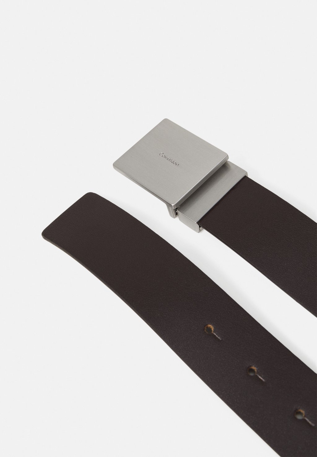 

Ремень CASUAL PLAQUE Calvin Klein, темно-коричневый