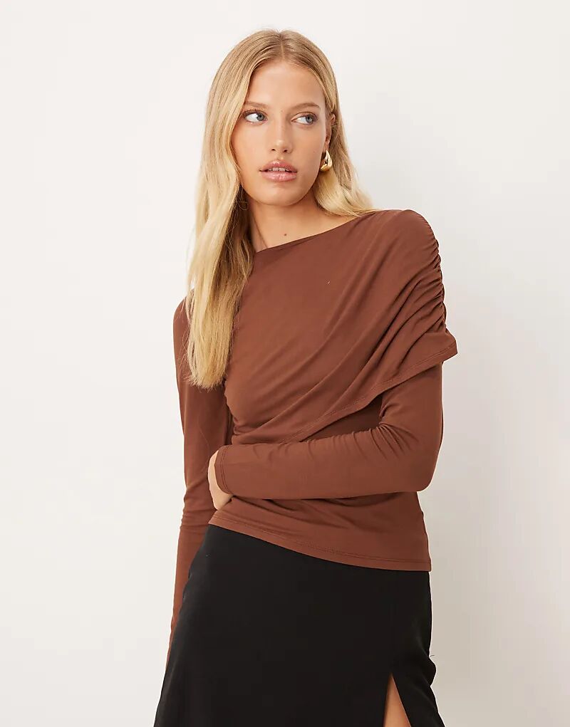 

Коричневый лонгслив с длинными рукавами и драпировкой от ASOS DESIGN
