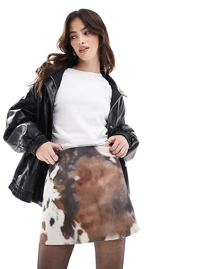 

Мини-юбка с коровьим принтом ASOS DESIGN