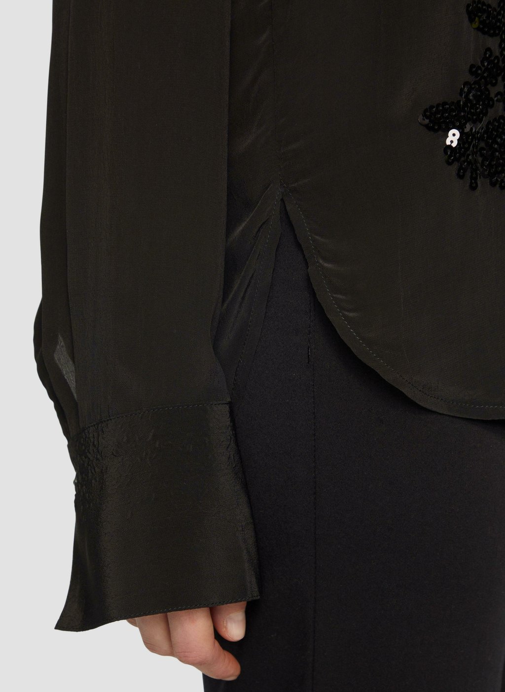

Блуза MIT PAILLETTEN-DETAIL s.Oliver BLACK LABEL, черный
