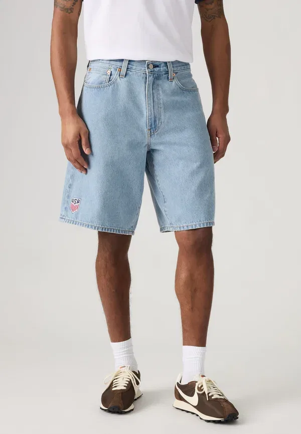Джинсовые шорты Levi'S, модель 478 baggy, цвет деним