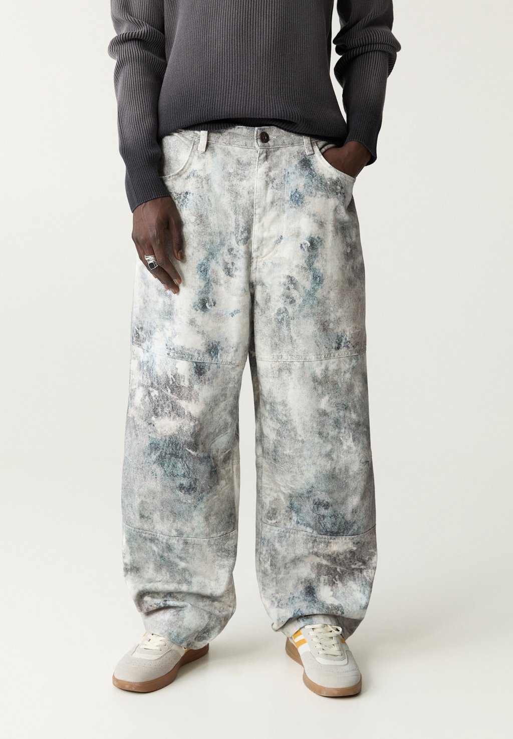 

Брюки GRAFFITI SKATER PULL&BEAR, серый