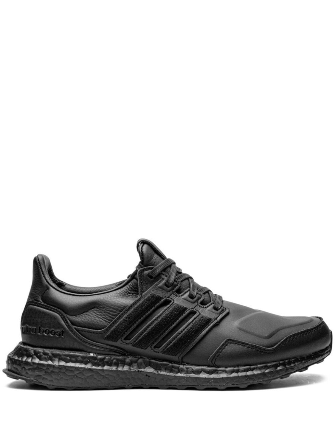 

Кроссовки UltraBoost Adidas, черный