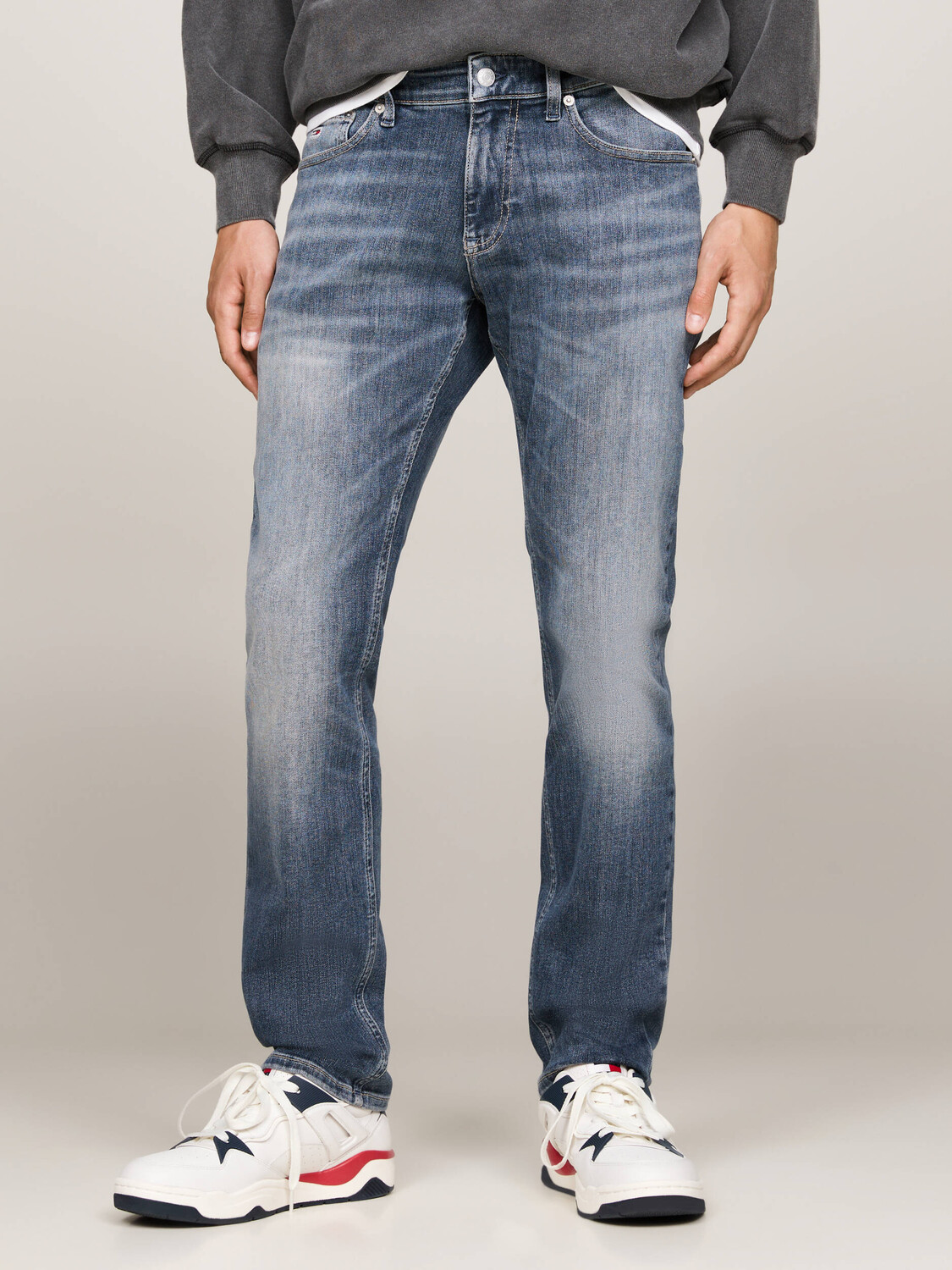 

Джинсы Tommy Jeans Scanton Slim Fit, синий