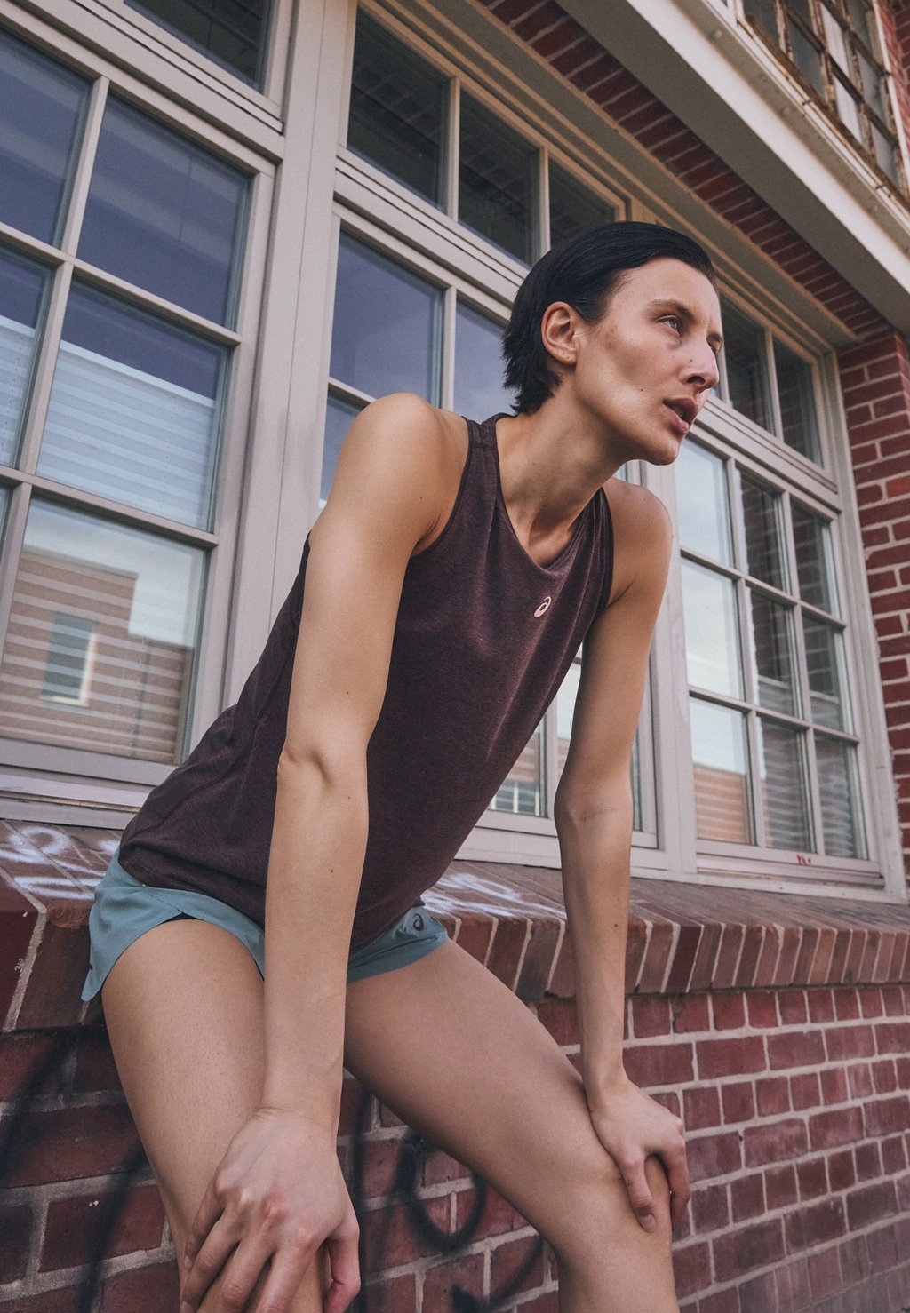 

Топ NAGINO RUN ADJUSTABLE TANK ASICS, коричневый