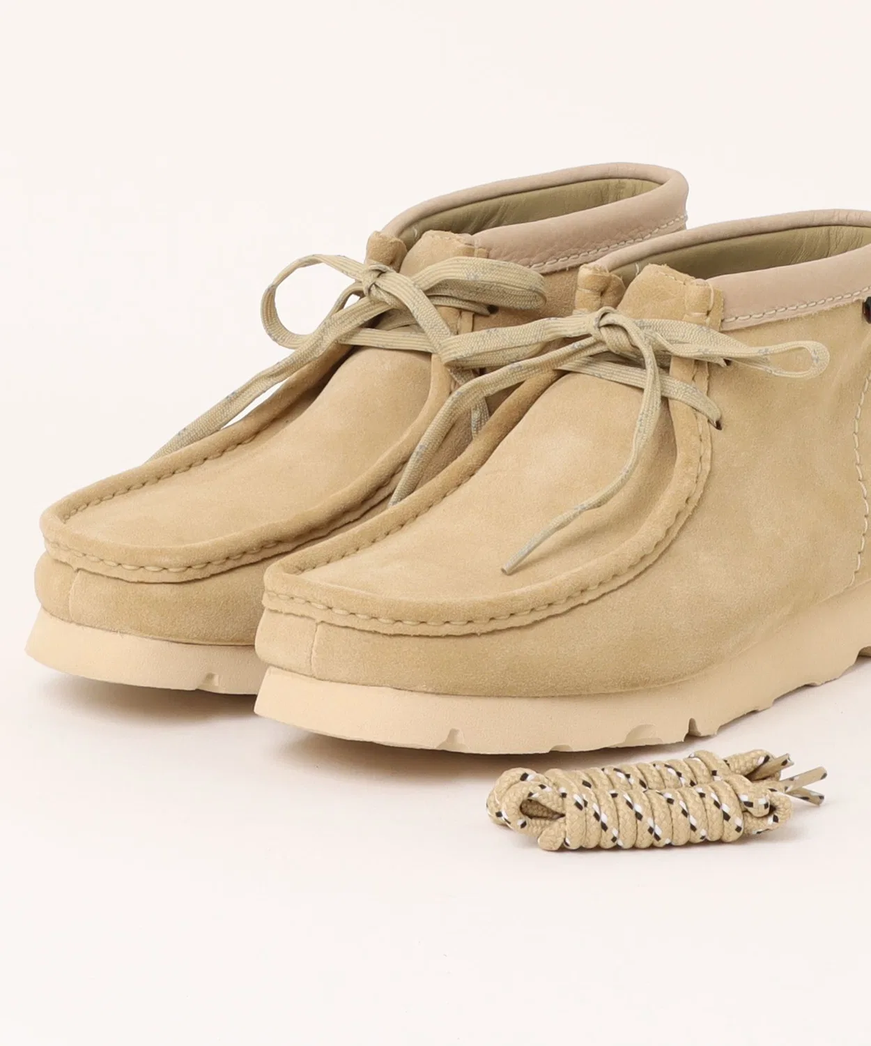 Ботинки Wallabee с мембраной Gore-Tex, Clarks, на шнуровке, бежевые — фото 4
