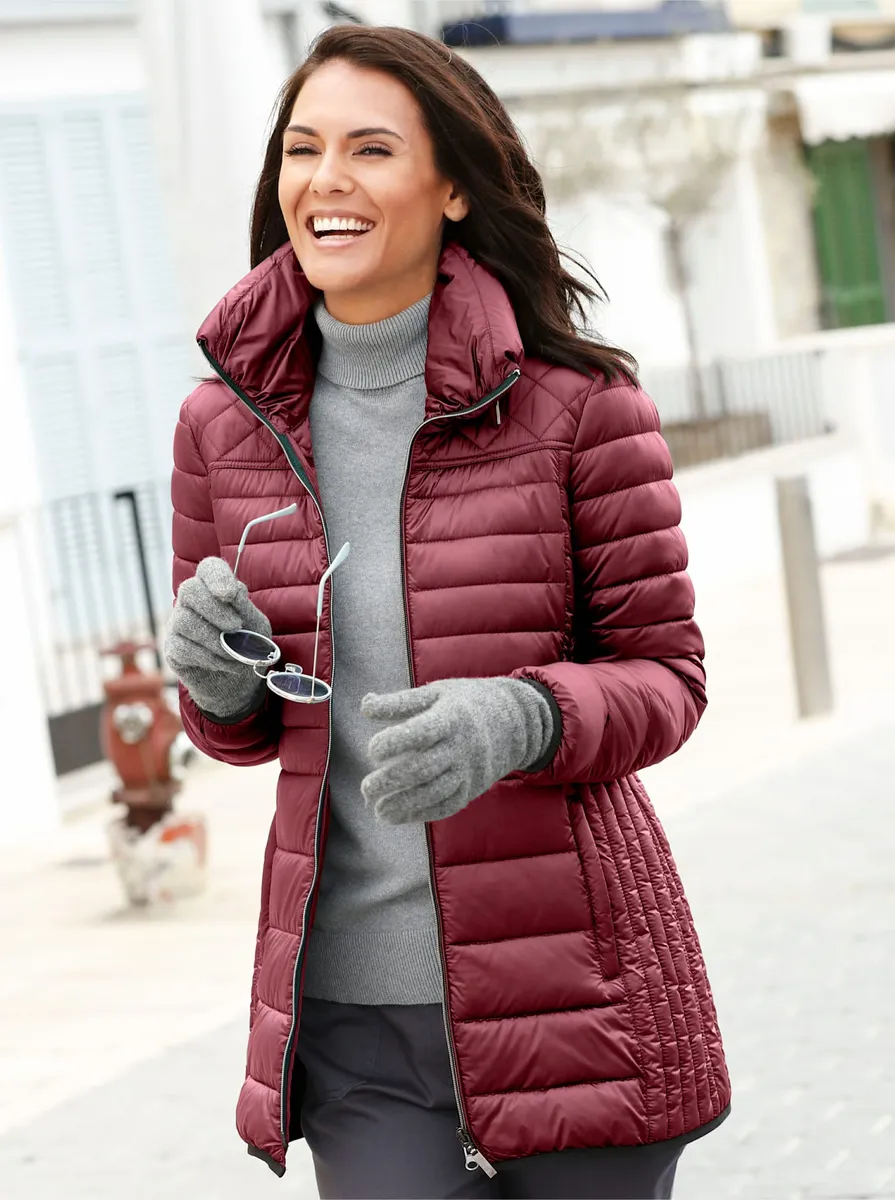 

Повседневного образа стеганая куртка с капюшоном Casual Looks, бордовый