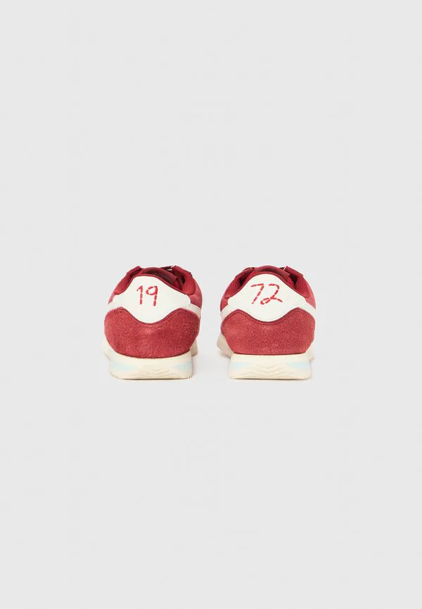 Кроссовки унисекс cortez Nike Sportswear, Team Crimson/Sail/Univ Red/Glacier Blue — фото 3