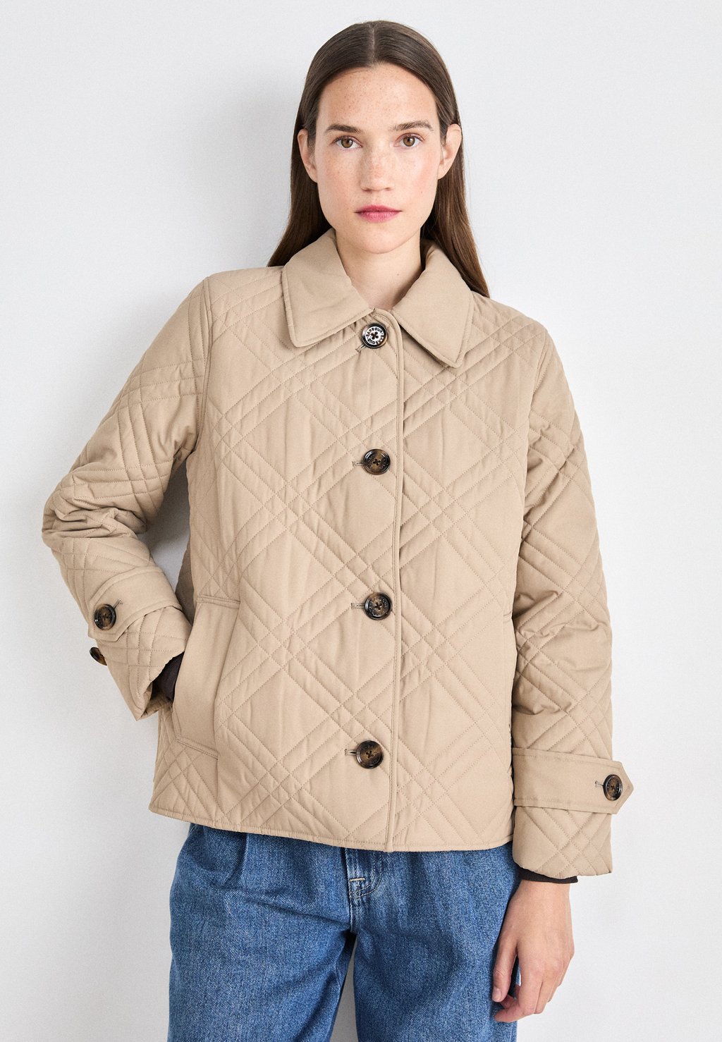 

Легкая куртка WALTON QUILT Barbour, бежевый