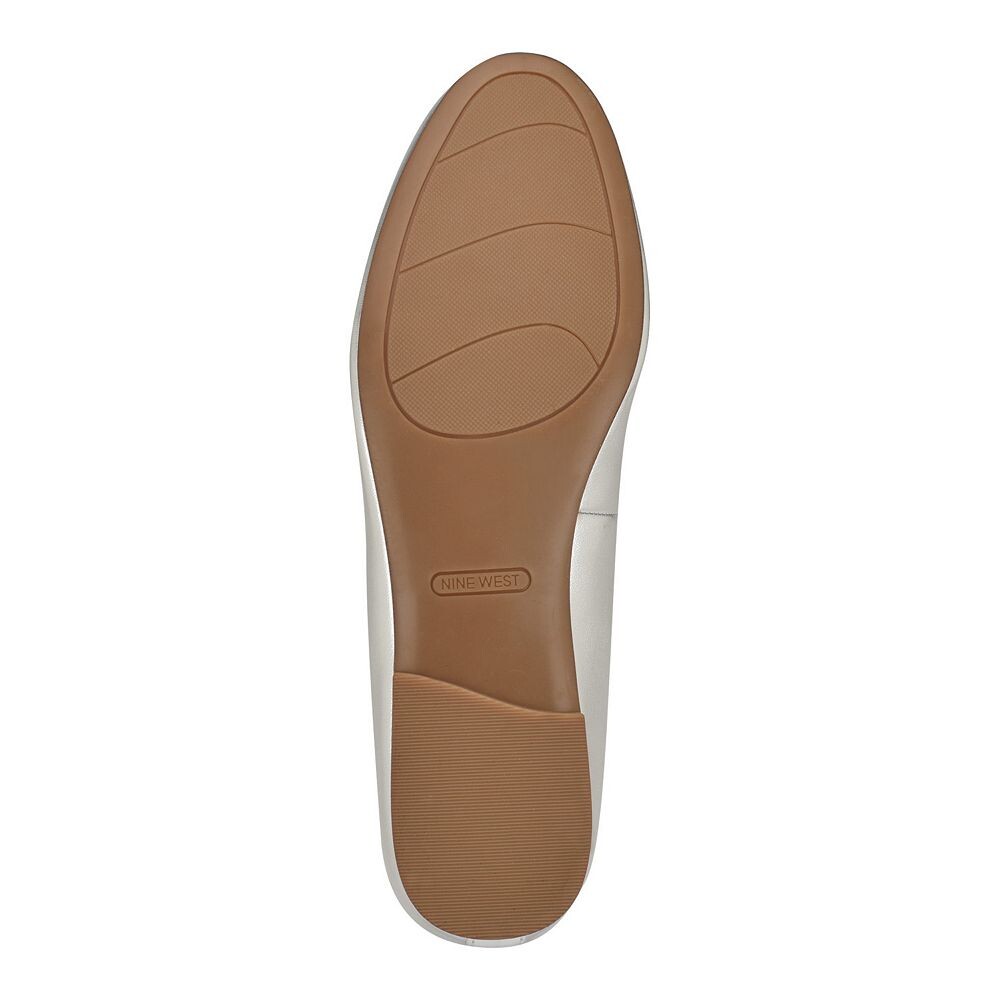 

Женские лоферы без шнуровки Nine West Bennit с круглым носком, черный