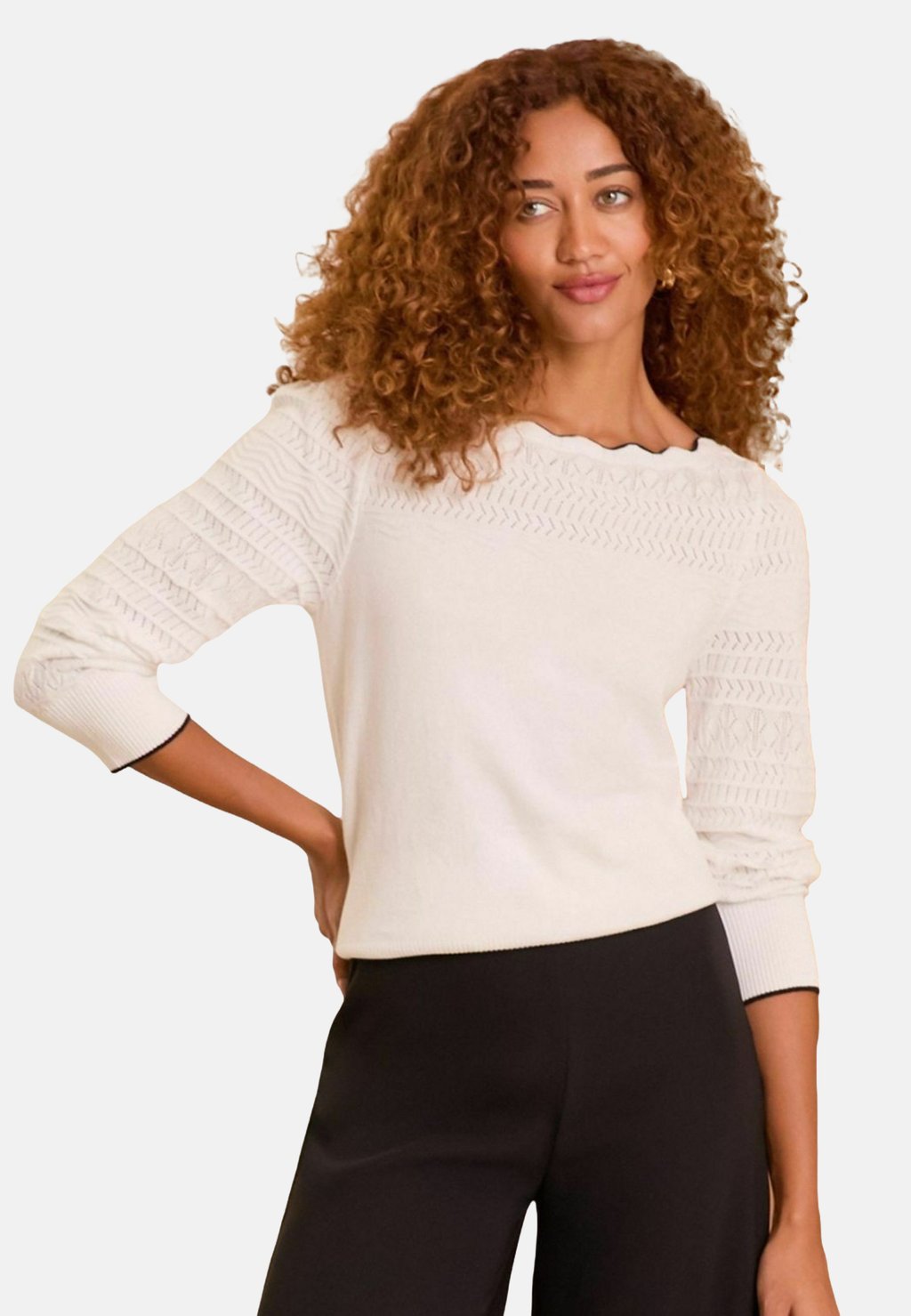 

Джемпер REGULAR FIT-FINE GAUGE STITCH DETAIL Love & Roses, белый