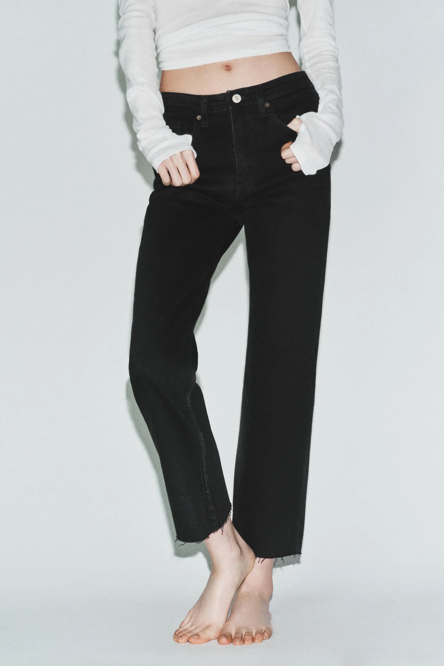 Укороченные джинсы-клеш с высокой талией trf Zara, черный — фото 2